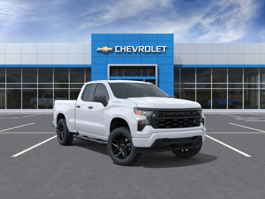2026 Chevrolet Silverado Custom photo 1
