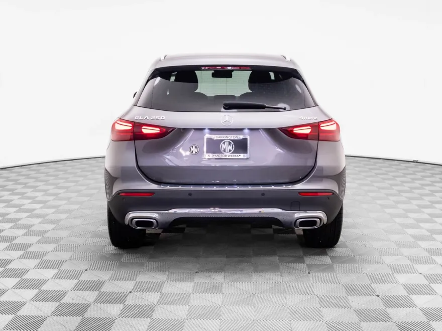 2025 Mercedes Benz GLA 250 4MATIC photo 1