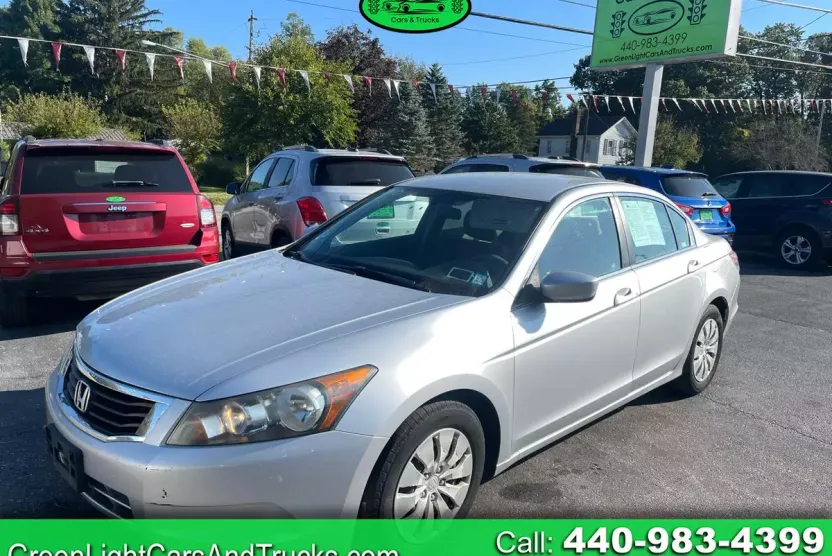 2010 Honda Accord LX photo 1