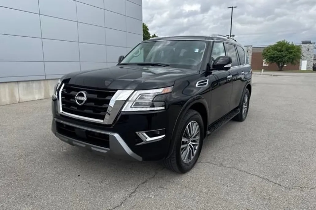 2024 Nissan Armada SL photo 1