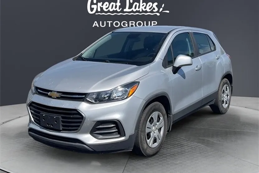 2018 Chevrolet Trax LS photo 1