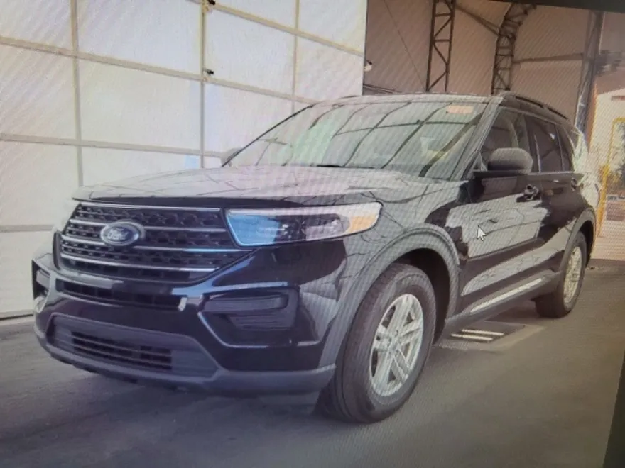2022 Ford Explorer XLT photo 1