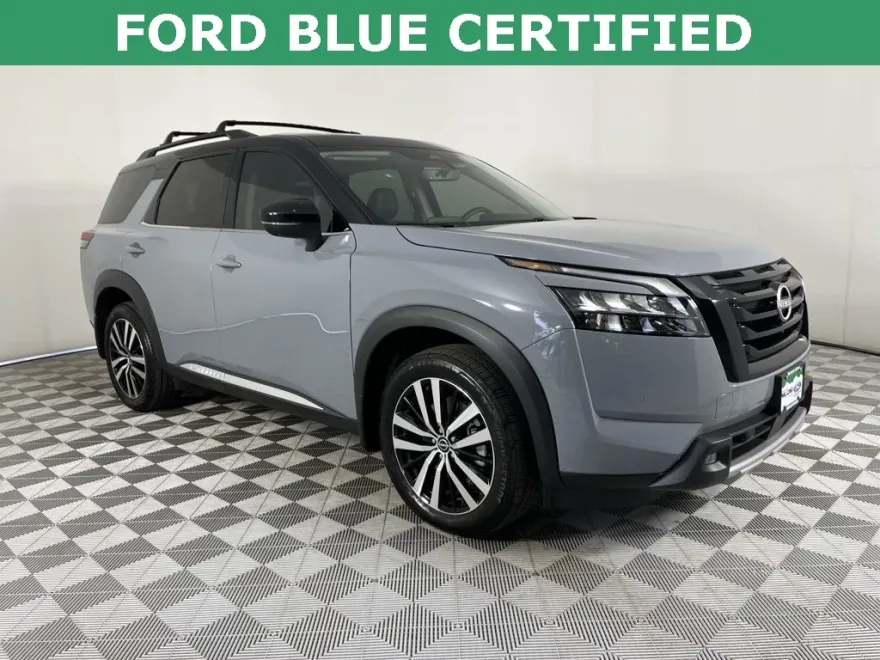 2025 Nissan Pathfinder Platinum photo 1