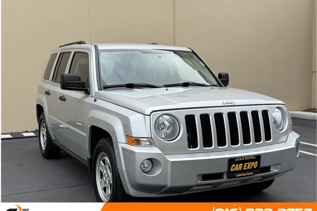 2010 Jeep Patriot Sport photo 1