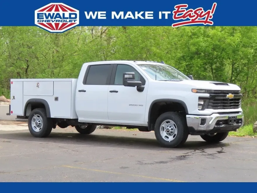 2024 Chevrolet Silverado 2500HD photo 1