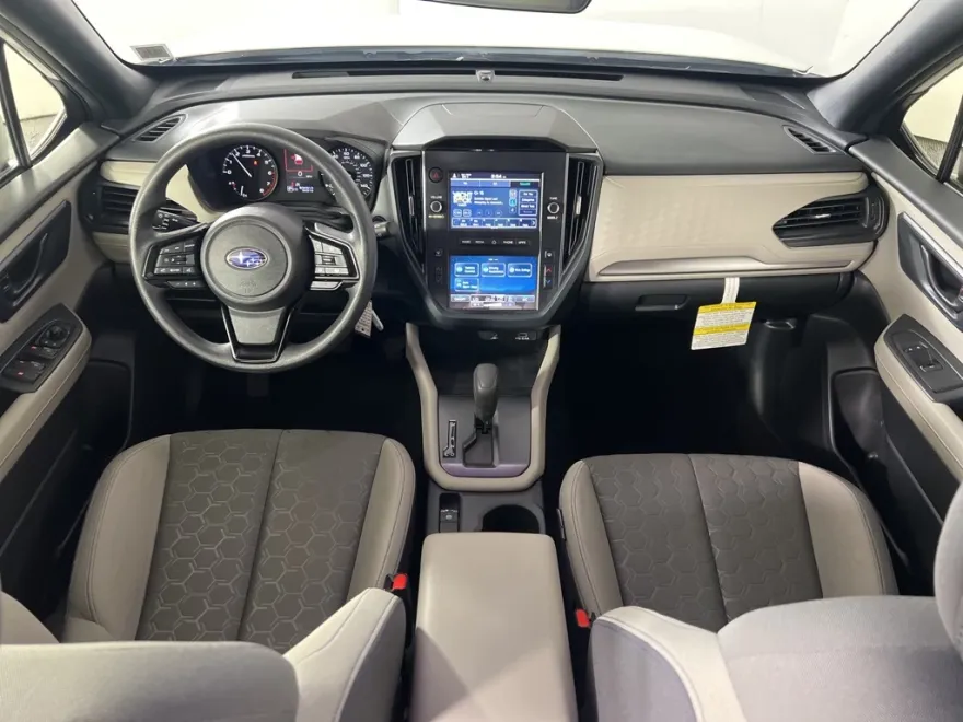 2025 Subaru Forester Base photo 1