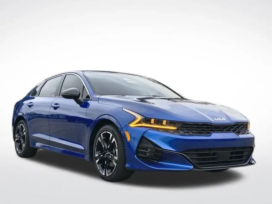 2024 Kia K5 GT-Line photo 1