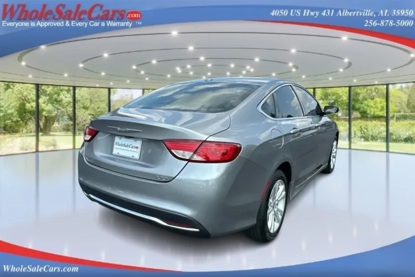2016 Chrysler 200 Limited photo 1