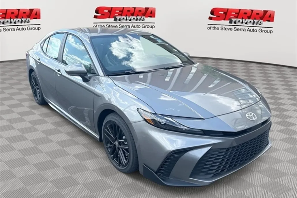 2026 Toyota Camry SE photo 1
