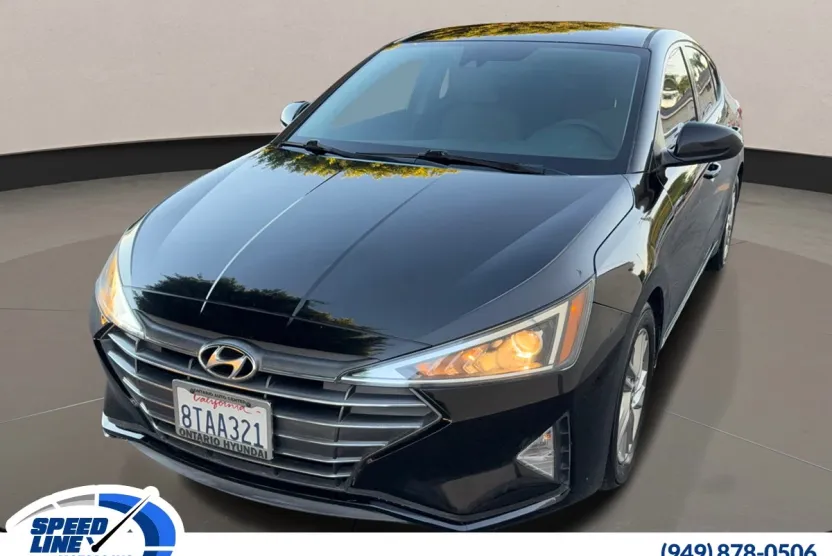 2020 Hyundai Elantra SEL photo 1