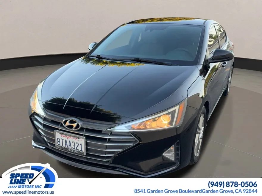 2020 Hyundai Elantra SEL photo 1