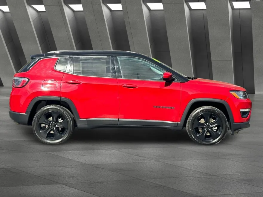 2021 Jeep Compass Altitude photo 1