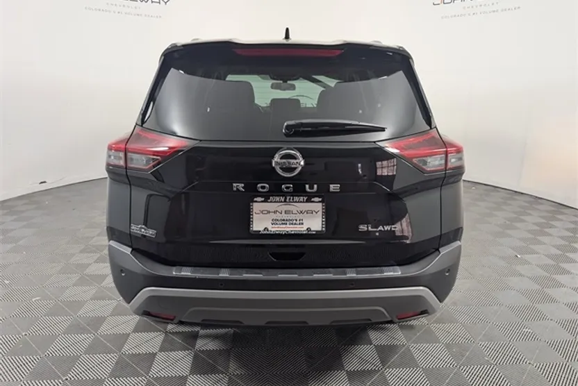 2021 Nissan Rogue SL photo 1