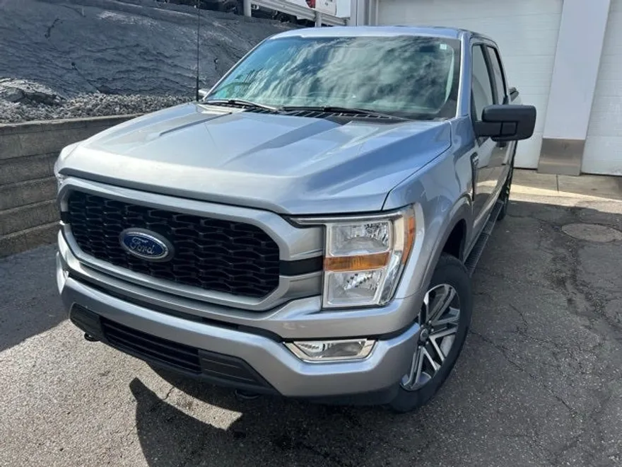 2022 Ford F-150 XL photo 1