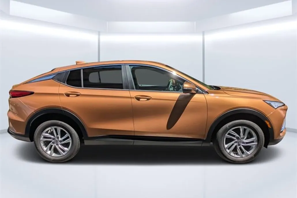 2025 Buick Envista Preferred photo 1