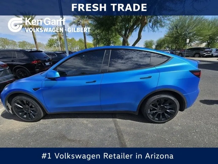 2023 Tesla Model Y Long Range photo 1
