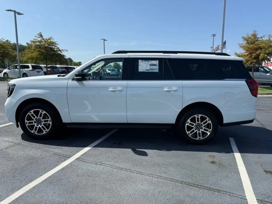 2025 Ford Expedition MAX photo 1