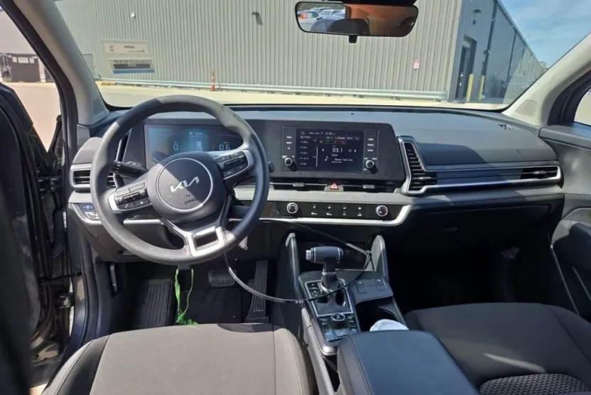 2024 Kia Sportage LX photo 1