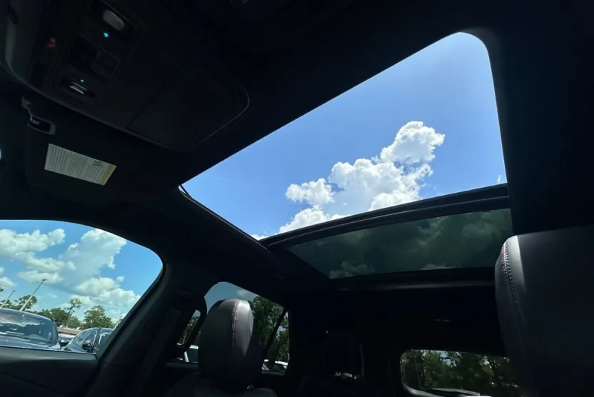 2025 Ford Explorer ST photo 1