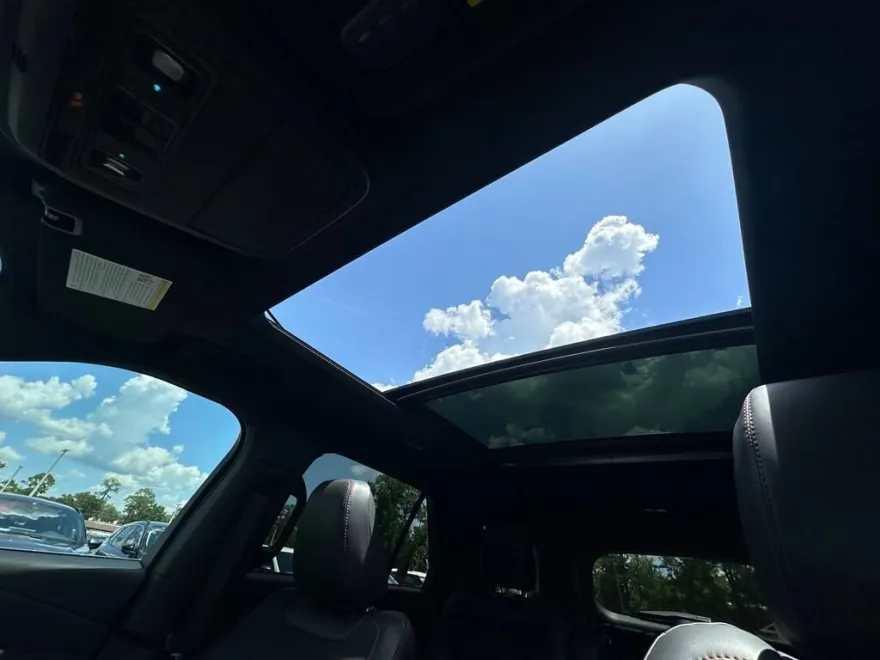 2025 Ford Explorer ST photo 1
