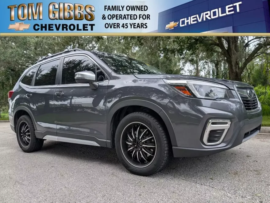 2021 Subaru Forester Touring photo 1