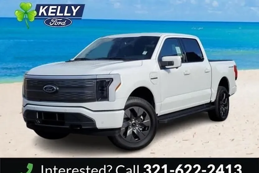 2023 Ford F-150 Lightning Lariat photo 1