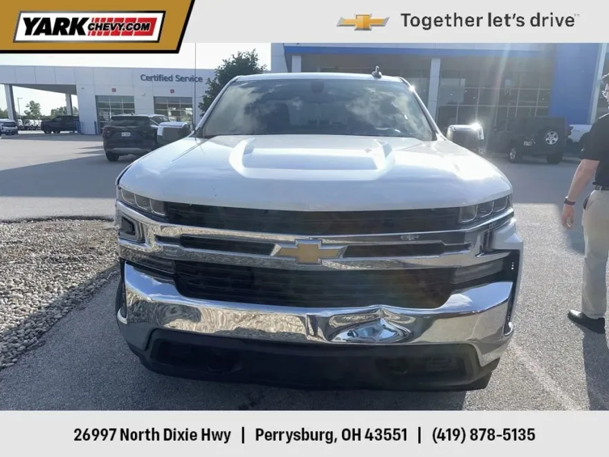 2022 Chevrolet Silverado 1500 photo 1