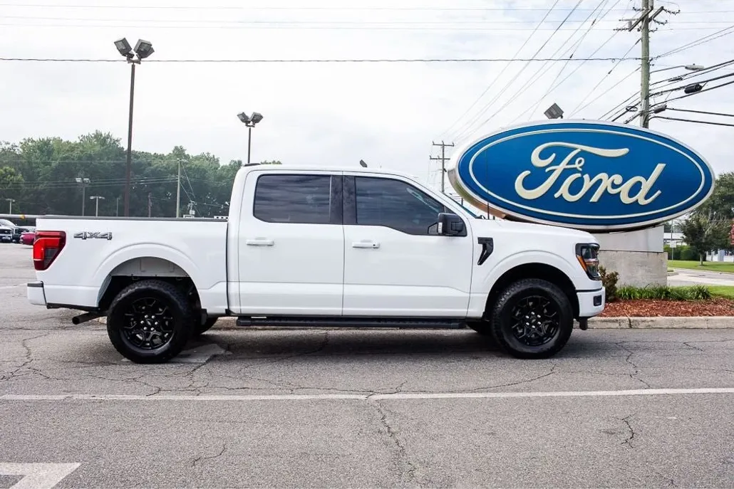 2024 Ford F-150 XLT photo 1