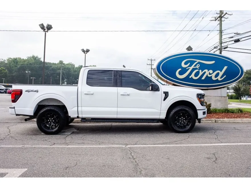 2024 Ford F-150 XLT photo 1