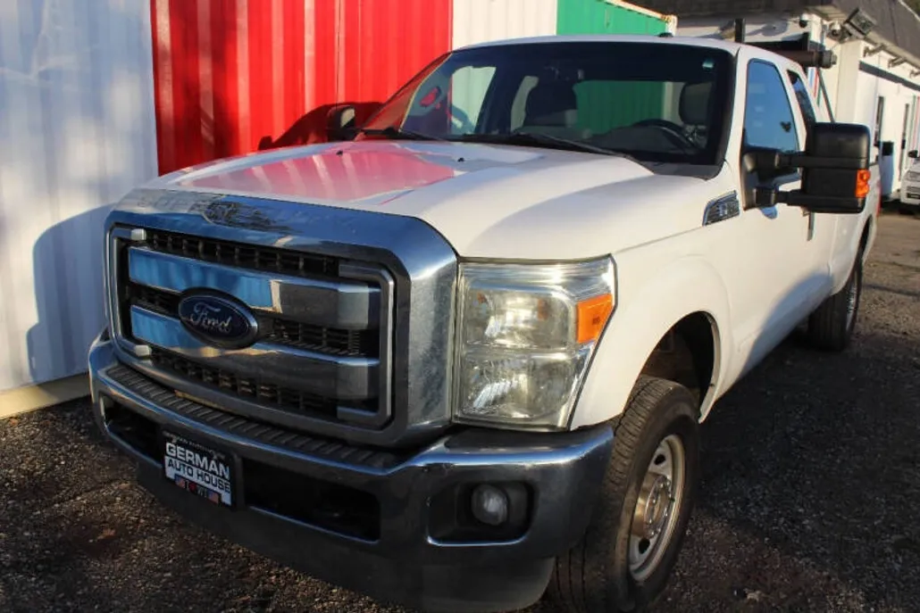 2016 Ford F-250 XLT photo 1