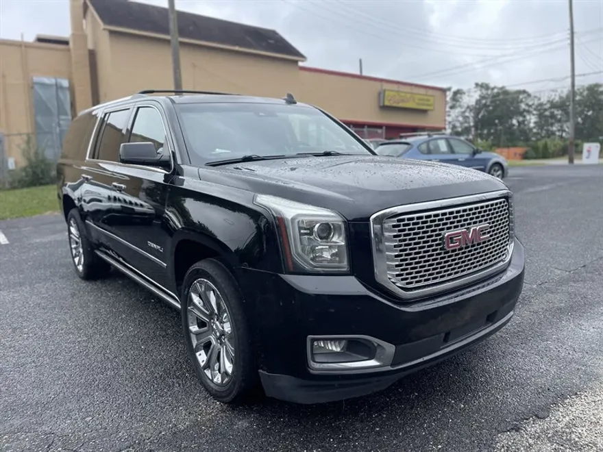 2016 Gmc Yukon XL Denali photo 1