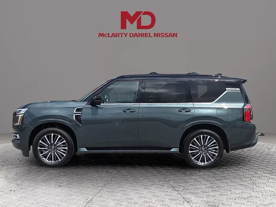 2026 Nissan Armada Platinum Reserve photo 1