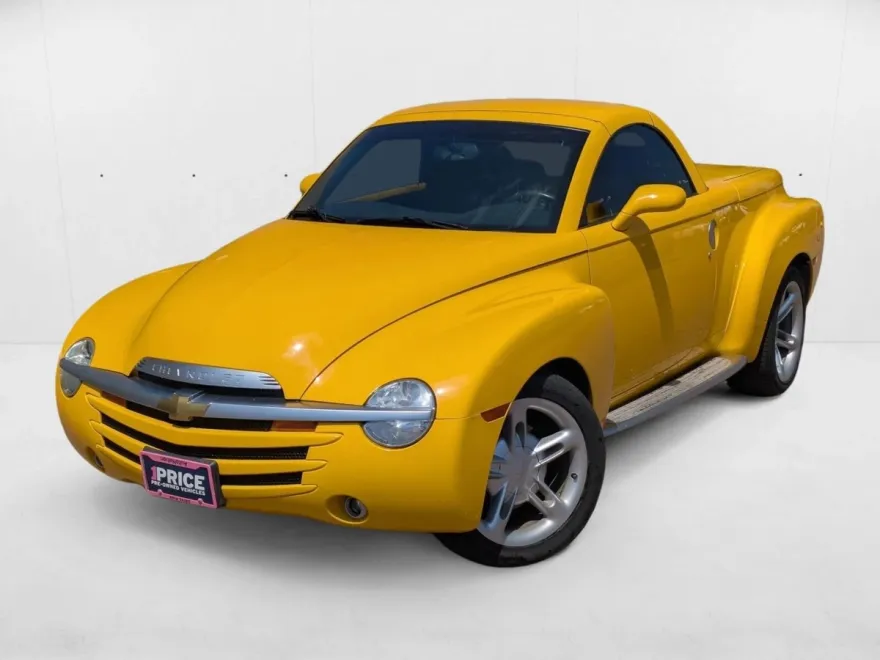 2004 Chevrolet SSR photo 1