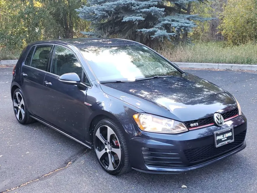 2017 Volkswagen Golf GTI S photo 1