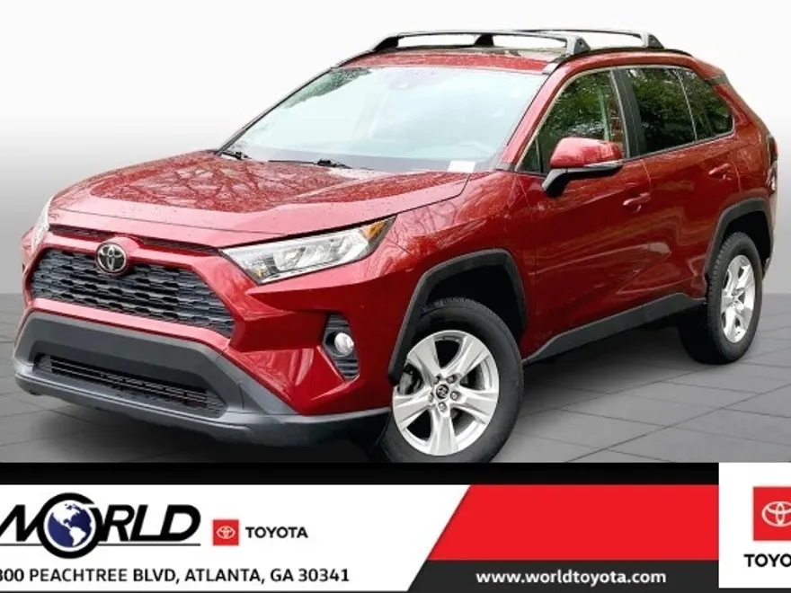 2019 Toyota RAV4 XLE photo 1