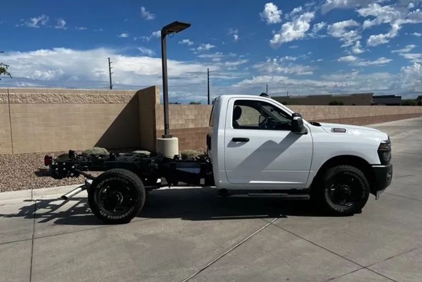 2025 Ram 3500 Tradesman photo 1