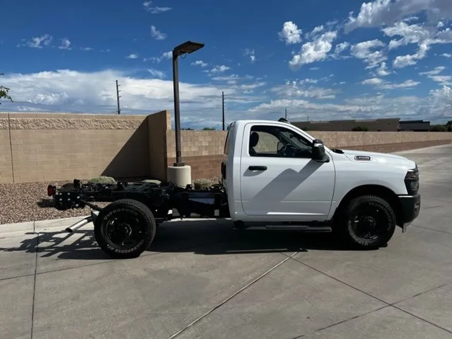 2025 Ram 3500 Tradesman photo 1
