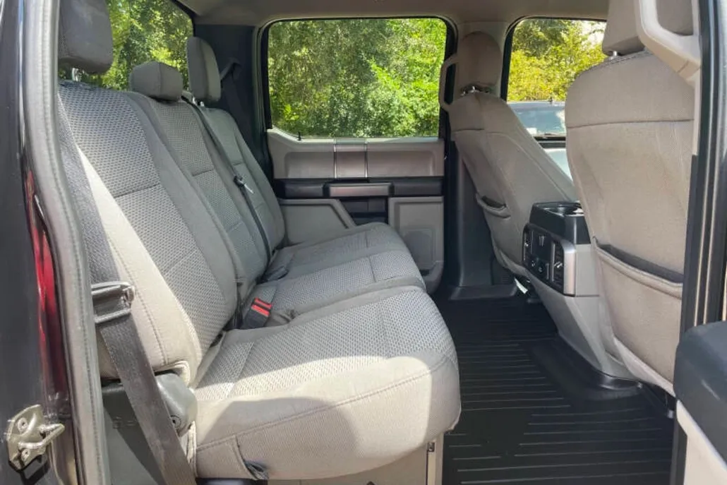 2020 Ford F-250 XLT photo 1