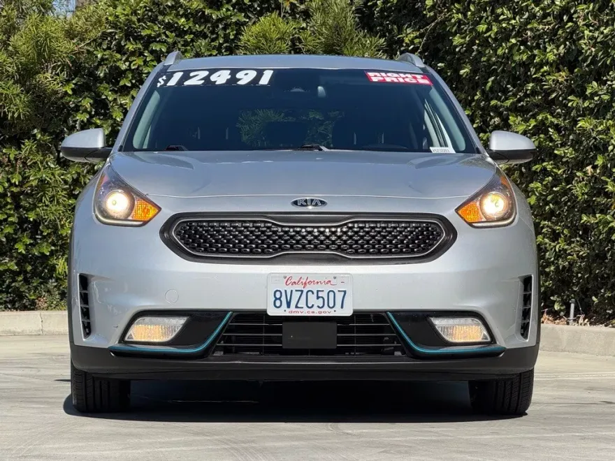 2019 Kia Niro Plug-In Hybrid LX photo 1