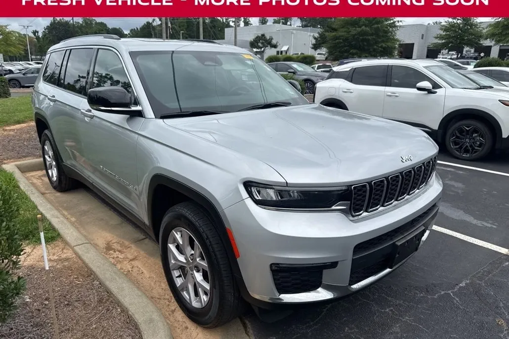 2022 Jeep Cherokee Limited photo 1