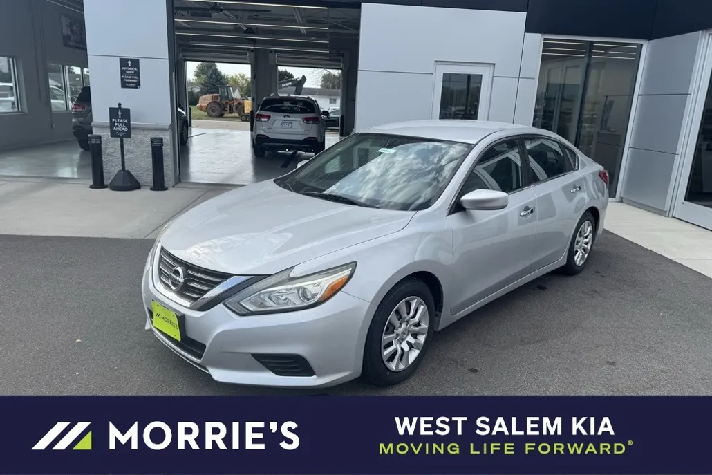 2016 Nissan Altima 2.5 S photo 1