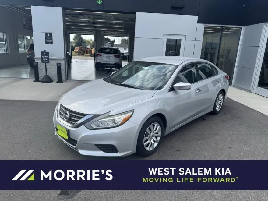 2016 Nissan Altima 2.5 S photo 1