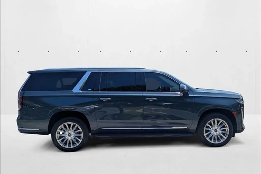 2021 Cadillac Escalade ESV Premium Luxury photo 1