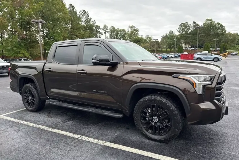 2024 Toyota Tundra Limited CrewMax photo 1
