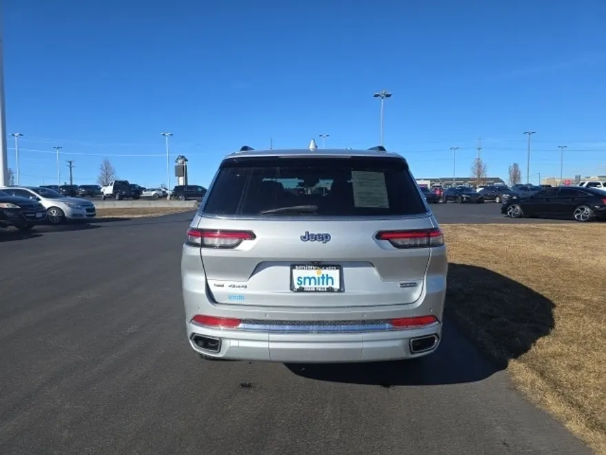 2022 Jeep Grand Cherokee Overland photo 1
