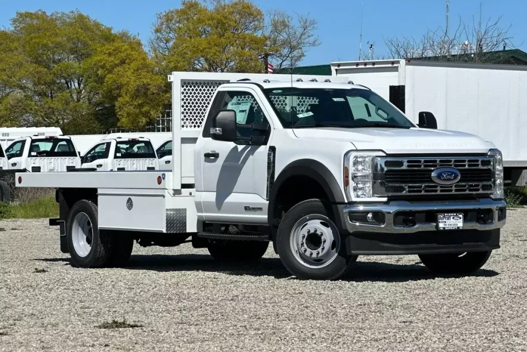 2024 Ford F-550 photo 1