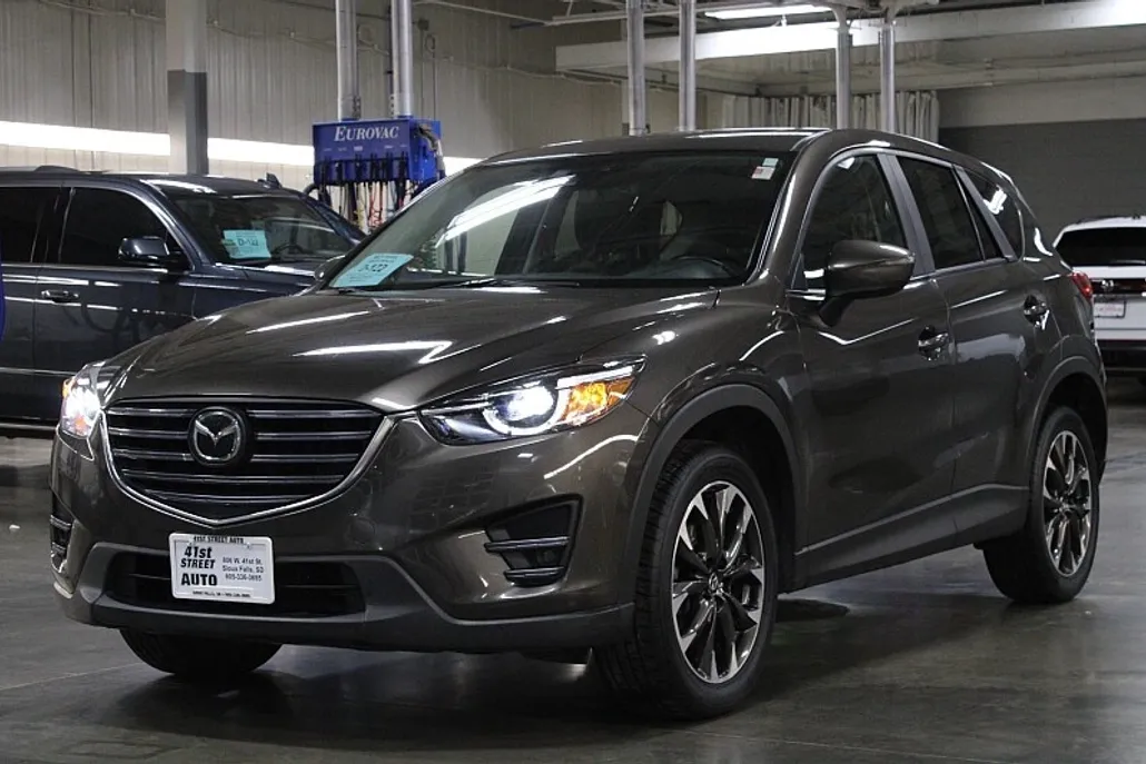 2016 Mazda CX-5 Grand Touring photo 1