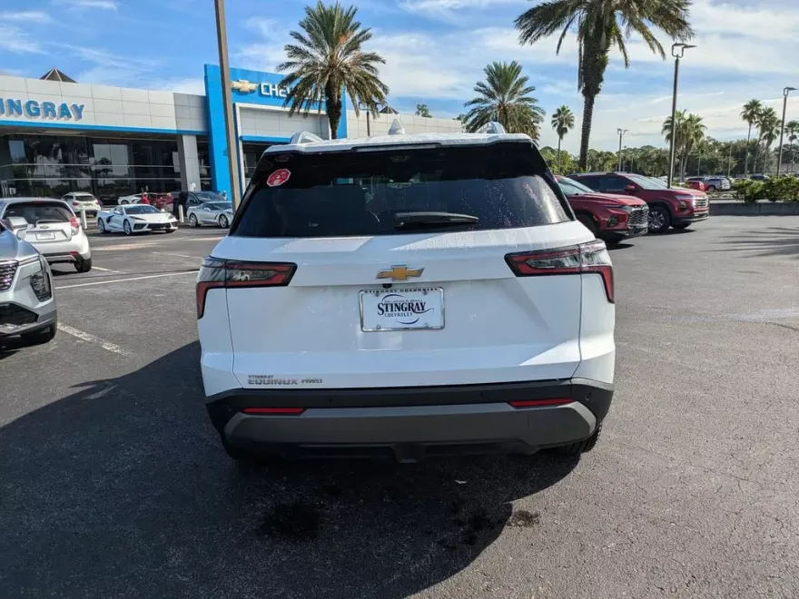 2025 Chevrolet Equinox photo 1