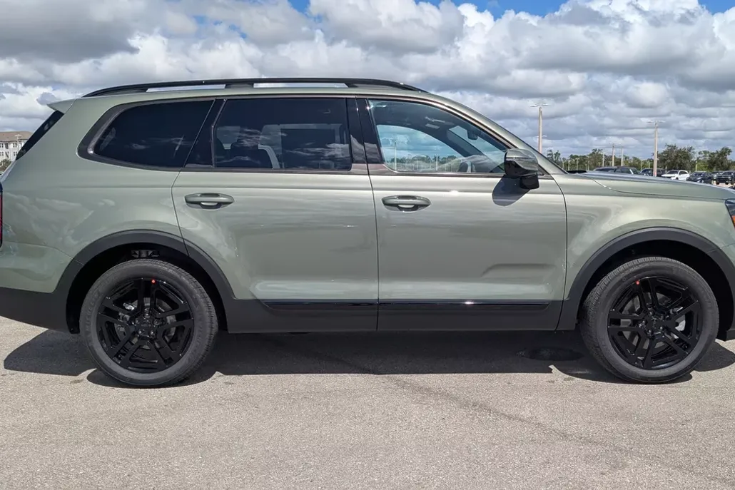 2025 Kia Telluride SX X-Line photo 1