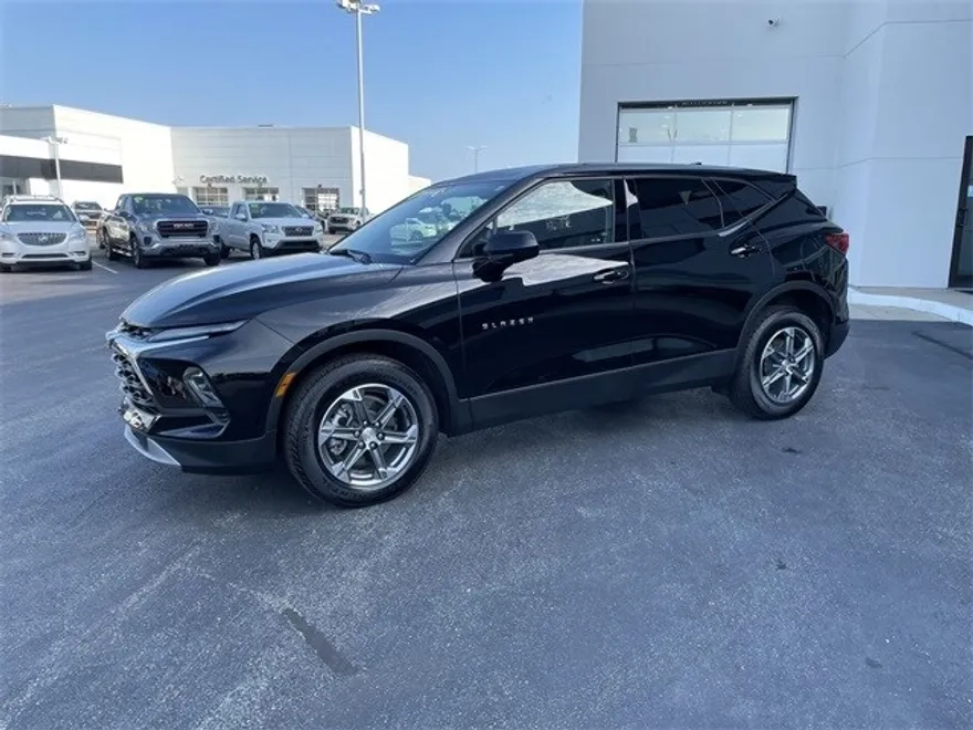 2023 Chevrolet Blazer 2LT photo 1